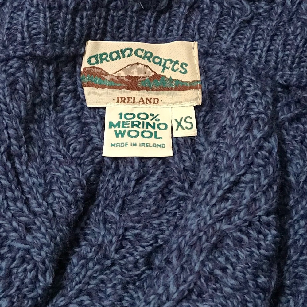 🍀🇮🇪  ARAN CRAFTS  Merino Wool Zip Front Cape